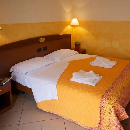 特丽别墅酒店 招待所 3*